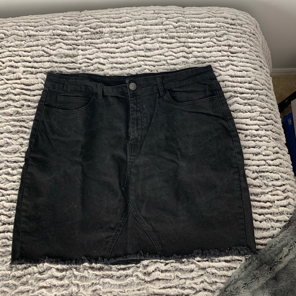 Black fashion nova denim skirt